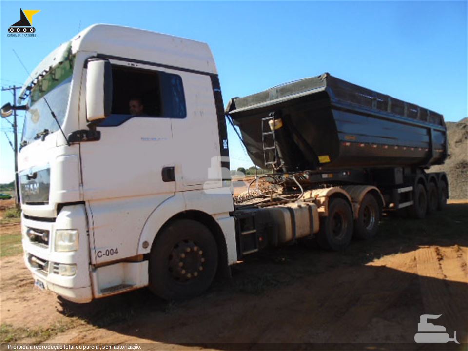 Caminhão MAN TGX 28.440 6x2 2p (Diesel)(E5)