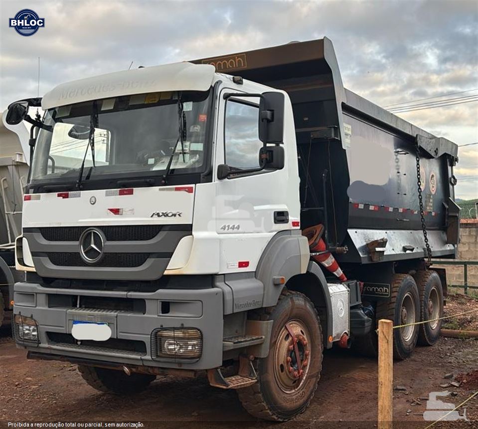 Caminhão Mercedes-Benz Axor 4144 K 6x4 2p (Diesel) (E5)