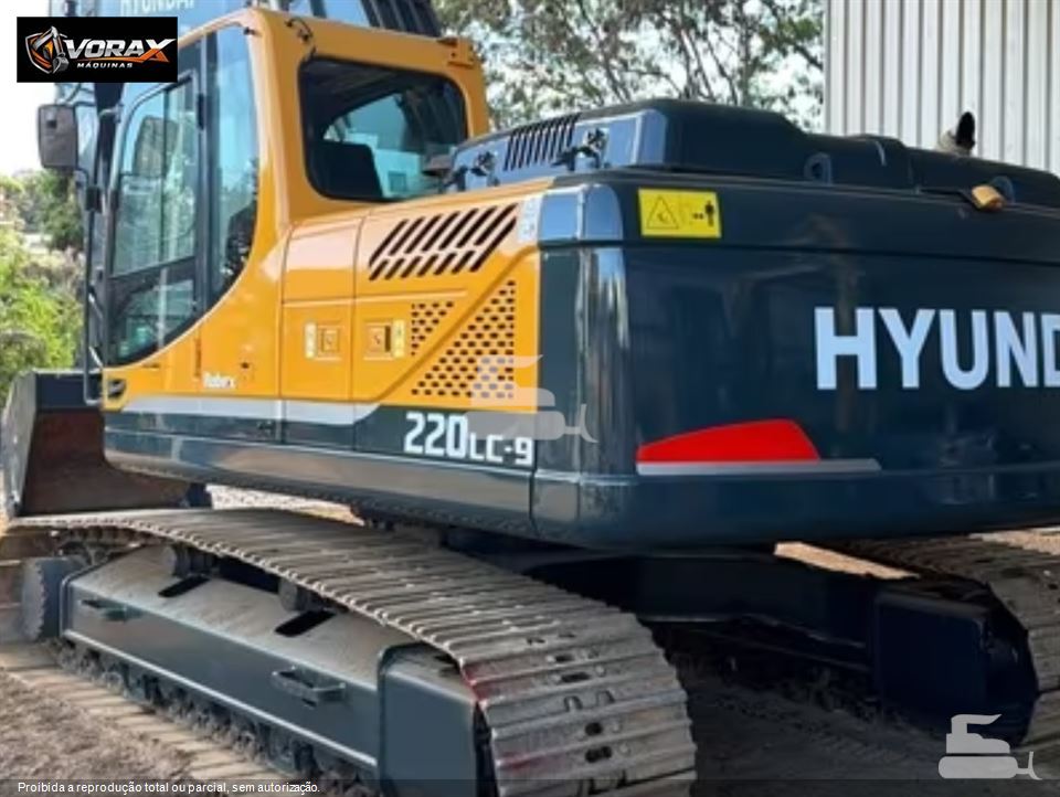 Escavadeira Hyundai R220LC-9