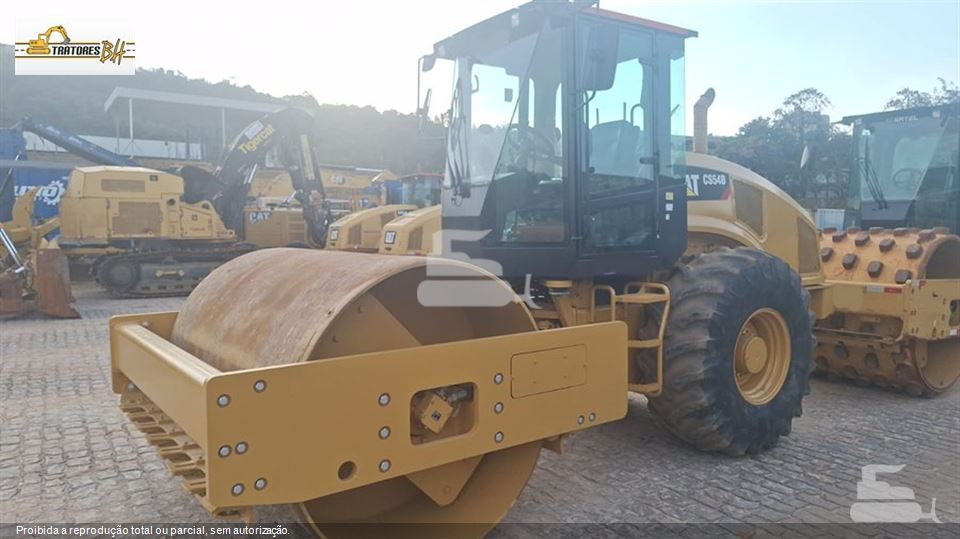 Rolo Compactador Caterpillar CS 54B