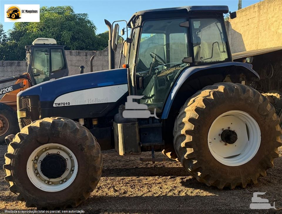 Trator Agrícola New Holland TM7010