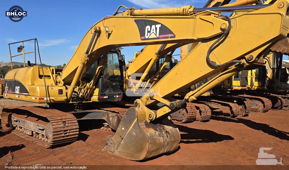 Escavadeira Caterpillar 320C