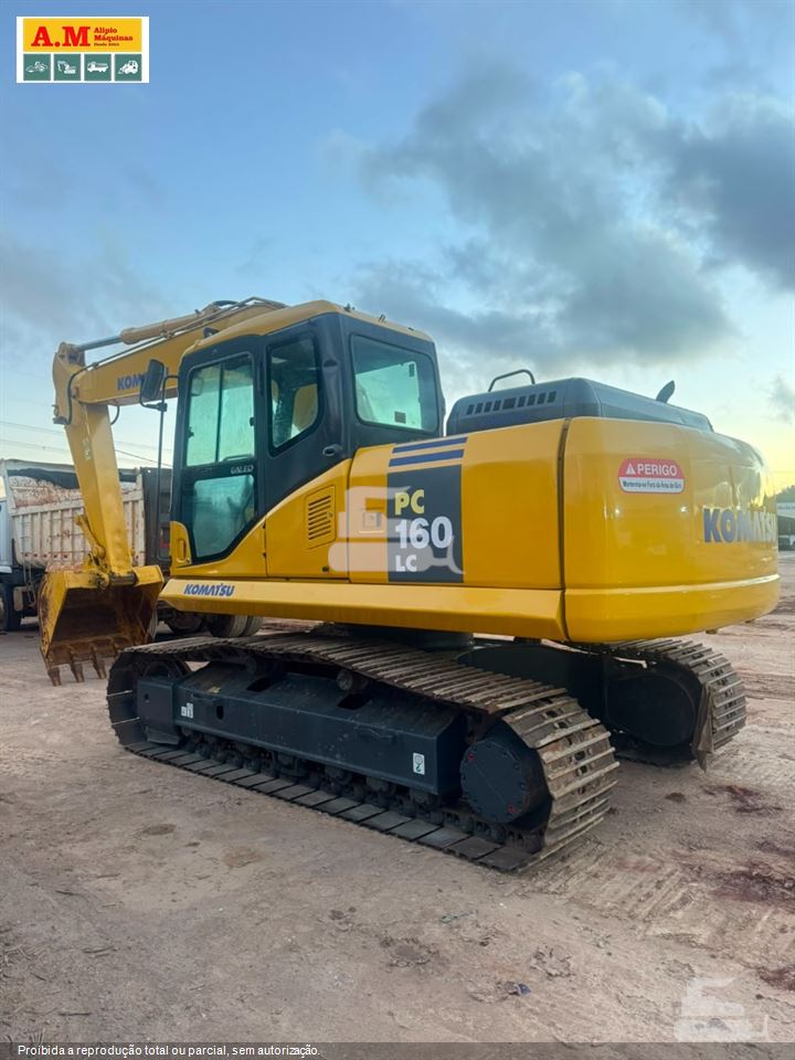 Escavadeira Komatsu PC160