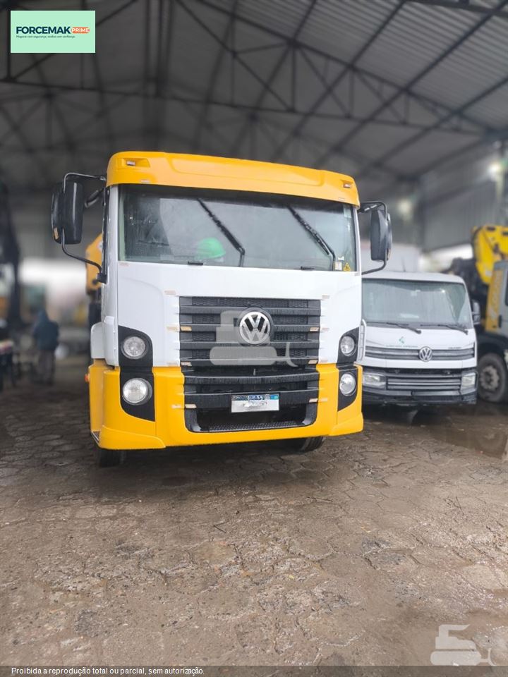 Caminhão Volkswagen 24-260 CRM 6x2 2p (diesel)