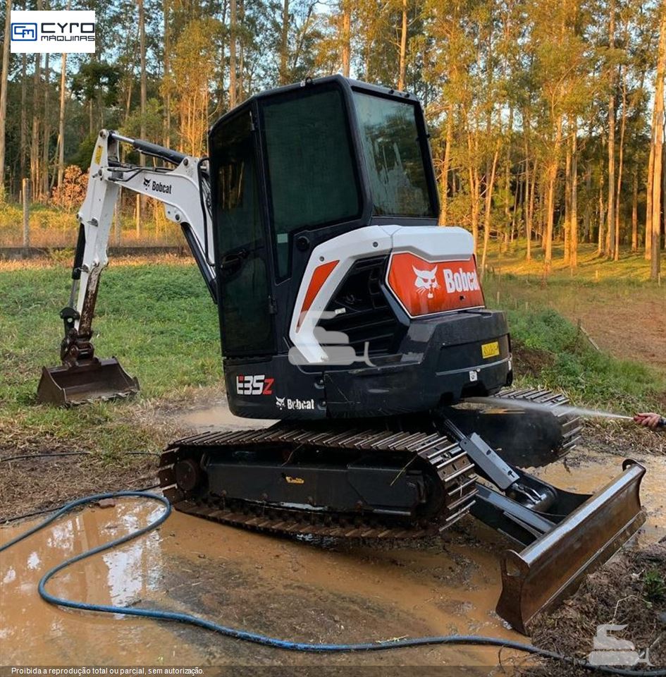 Mini-Escavadeira Bobcat E35z