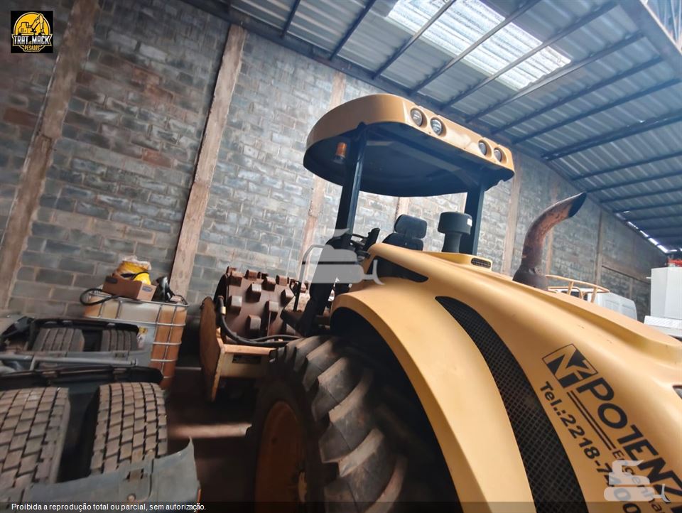 Rolo Compactador Bomag BW 212 D-40