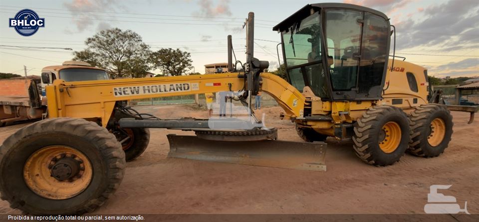 Motoniveladora New Holland RG140B