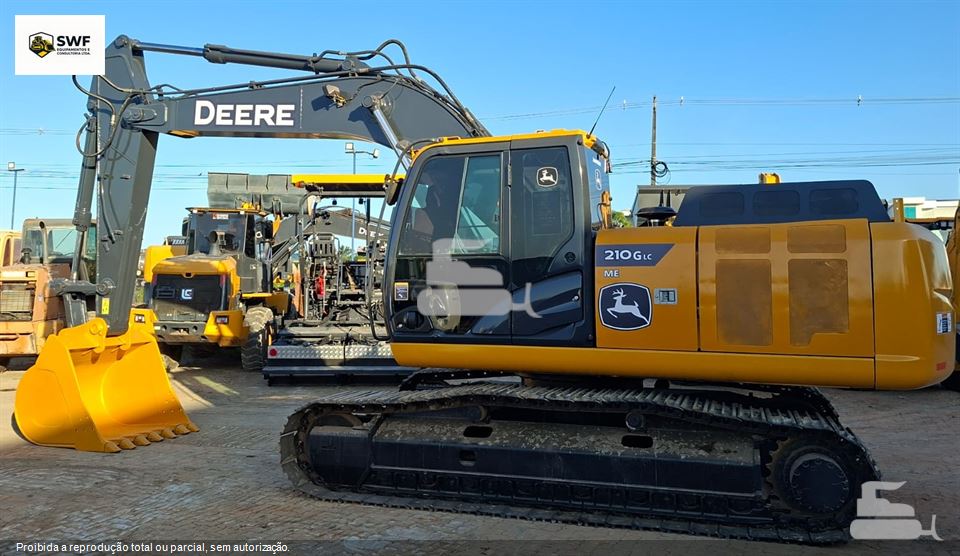 Escavadeira John Deere 210GLC