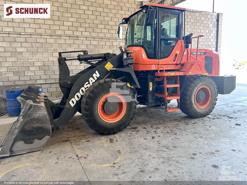 Pá Carregadeira Doosan SD300-3