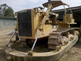 Trator de Esteira Caterpillar D8