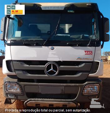 Caminhão Mercedes-Benz Actros 4844 8X4