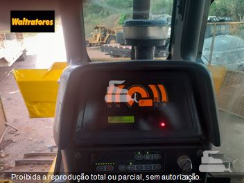 Trator de Esteira Komatsu D61-EX