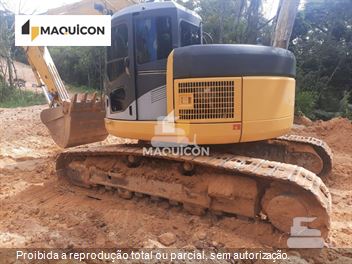 Escavadeira Komatsu PC228