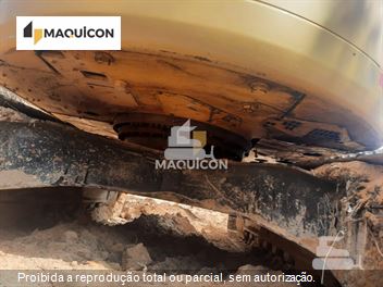 Escavadeira Komatsu PC228