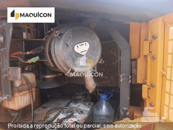 Escavadeira Komatsu PC228