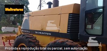 Motoniveladora Komatsu GD555-3