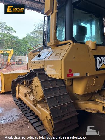 Trator de Esteira Caterpillar D6N XL