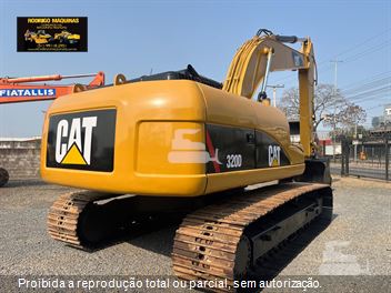Escavadeira Caterpillar 320D