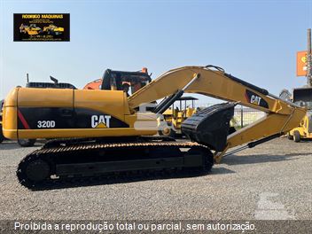 Escavadeira Caterpillar 320D