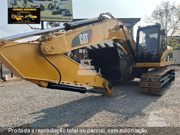 Escavadeira Caterpillar 320D