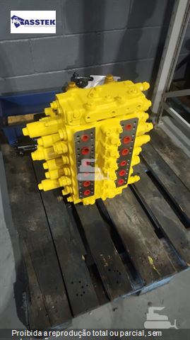 Comando Hidráulico Komatsu PC 200-6B.