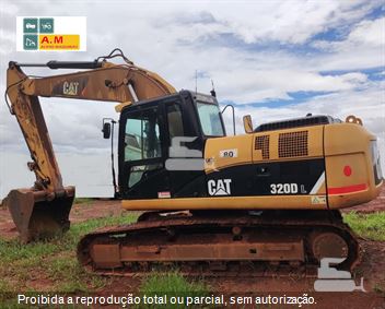 Escavadeira Caterpillar 320DL