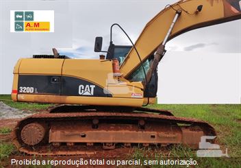 Escavadeira Caterpillar 320DL