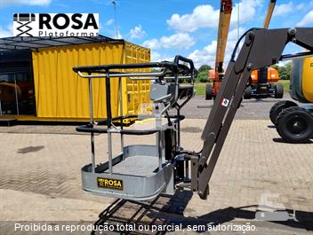 Plataforma Aérea (Elevatória) Manitou 120 AETJ-C