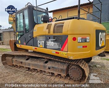 Escavadeira Caterpillar 323DL ME