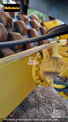 Rolo Compactador Bomag BW 212 D-40