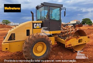 Rolo Compactador Caterpillar CP-533E