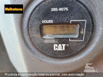Rolo Compactador Caterpillar CP-533E