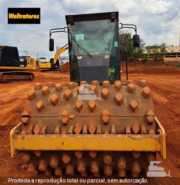 Rolo Compactador Caterpillar CP-533E