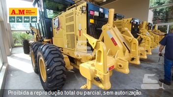 Motoniveladora Caterpillar 140K