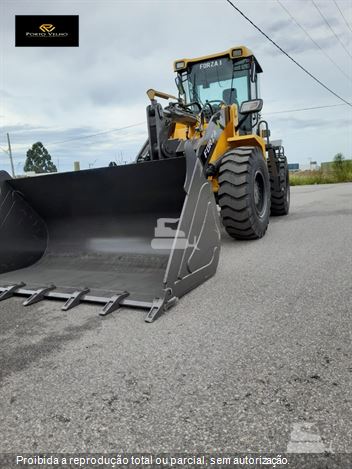 Pá Carregadeira Forza BR FZBR 958