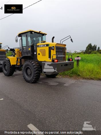 Pá Carregadeira Forza BR FZBR 958