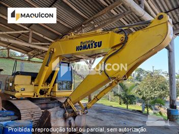 Escavadeira Komatsu PC160