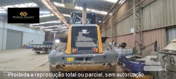 Pá Carregadeira Case 821E