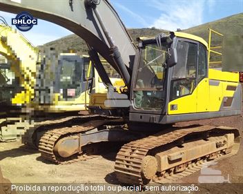 Escavadeira Volvo EC250DL