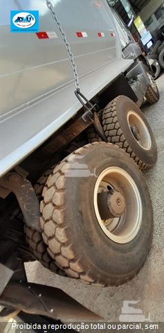 Caminhão Mercedes-Benz Axor 4144 K 6x4 2p (diesel)