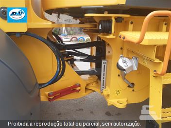 Pá Carregadeira Volvo L70F