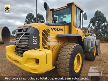 Pá Carregadeira Volvo L90F