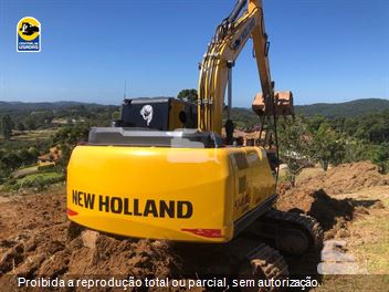 Escavadeira New Holland E145C EVO