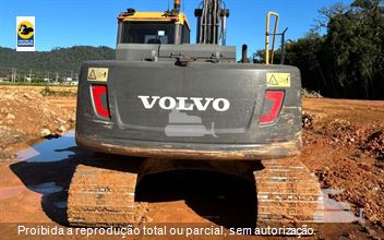 Escavadeira Volvo EC140DL