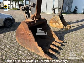 Escavadeira Volvo EC220DL