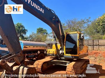 Escavadeira Hyundai R220LC-9S