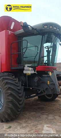 Colheitadeira Massey Ferguson MF 9690 ATR II