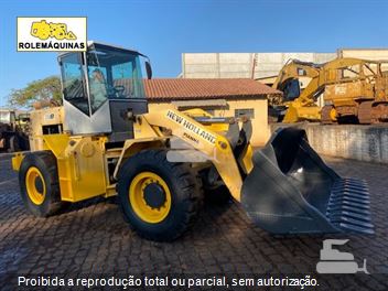 Pá Carregadeira New Holland 12B