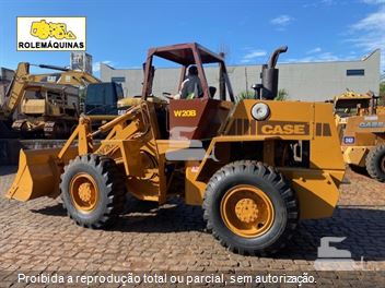 Pá Carregadeira Case W20B