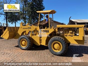 Pá Carregadeira Michigan 55A